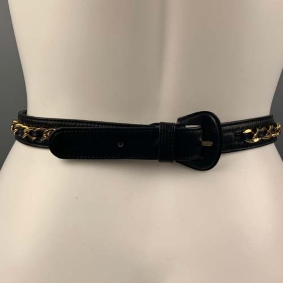 Chanel black quilted leather chained waist bag - Picture 11 of 11
